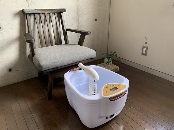 足湯デトックスの様子